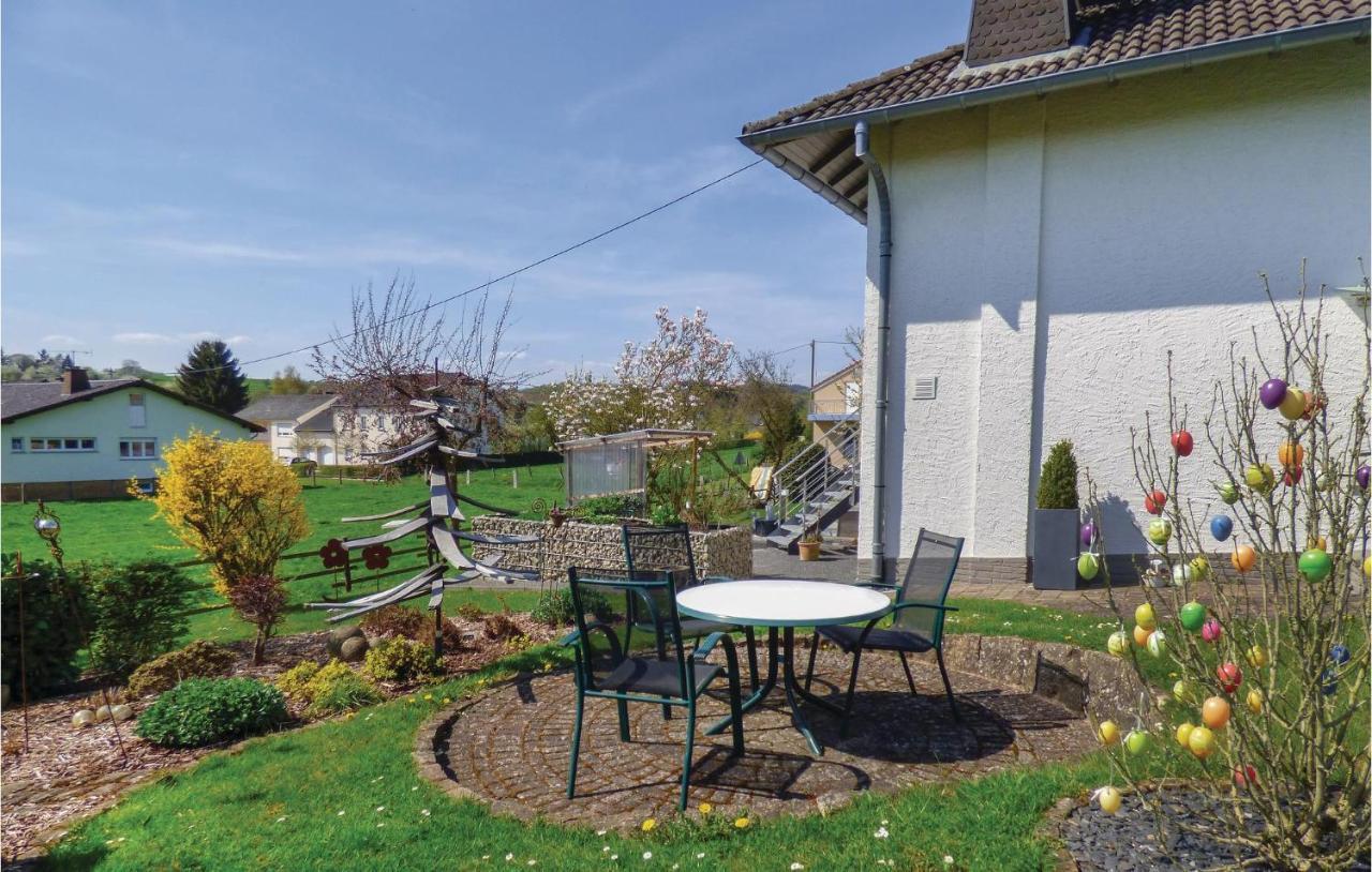 Cozy Apartment In Koerperich-Obersgegen With Wifi Korperich Exteriör bild