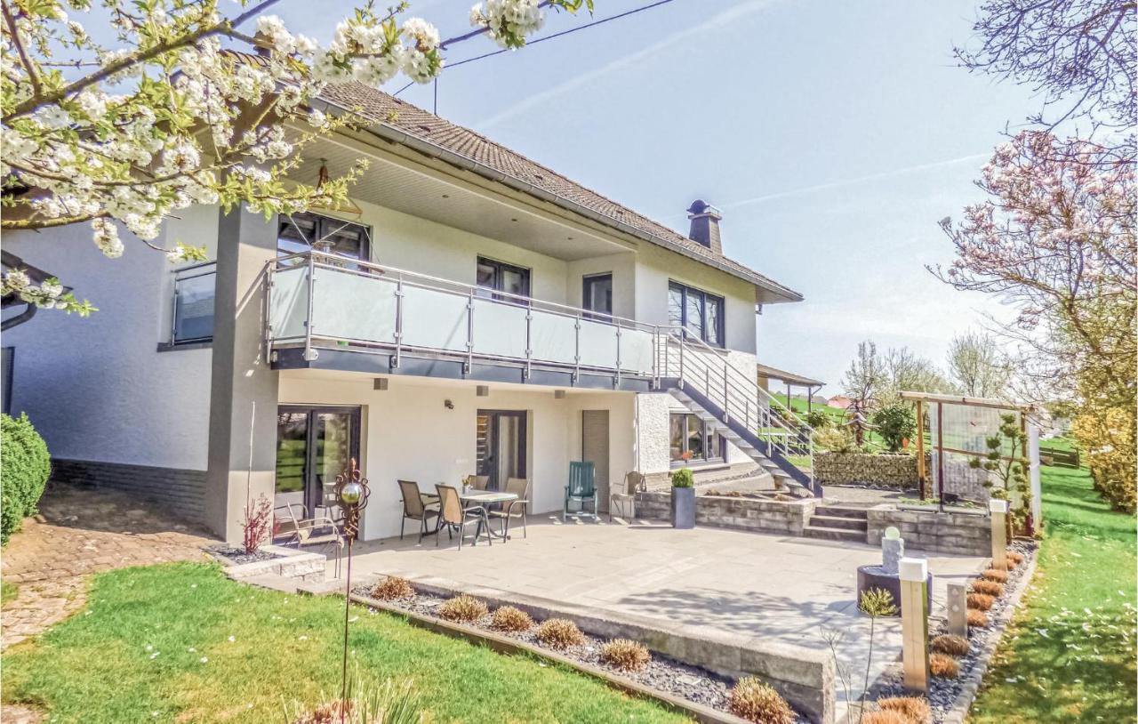 Cozy Apartment In Koerperich-Obersgegen With Wifi Korperich Exteriör bild
