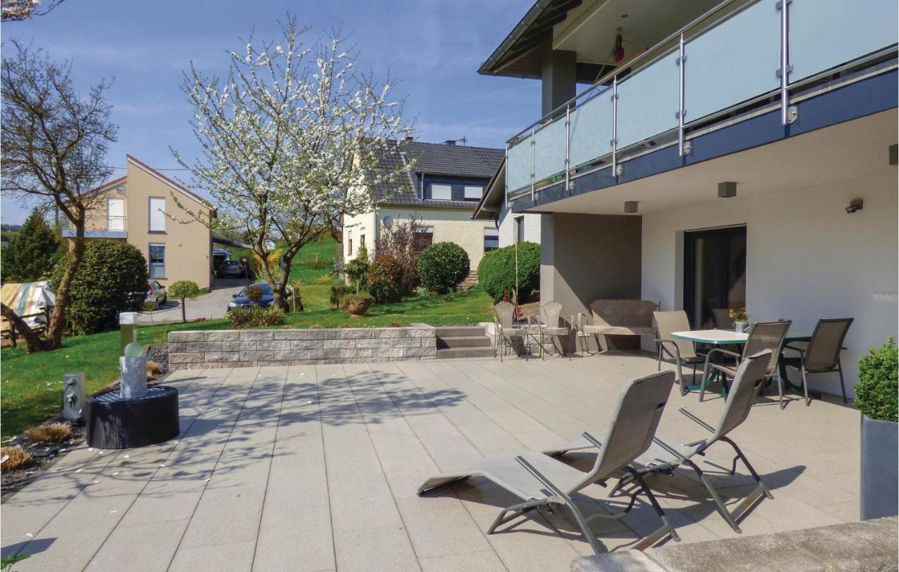 Cozy Apartment In Koerperich-Obersgegen With Wifi Korperich Exteriör bild